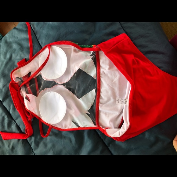 Swimsuit - Picture 7 of 9